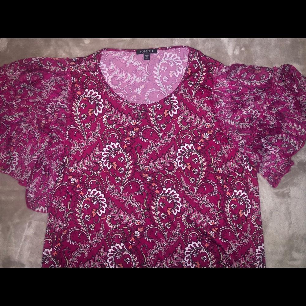 2X Women’s Tunic- Ruffled sleeves